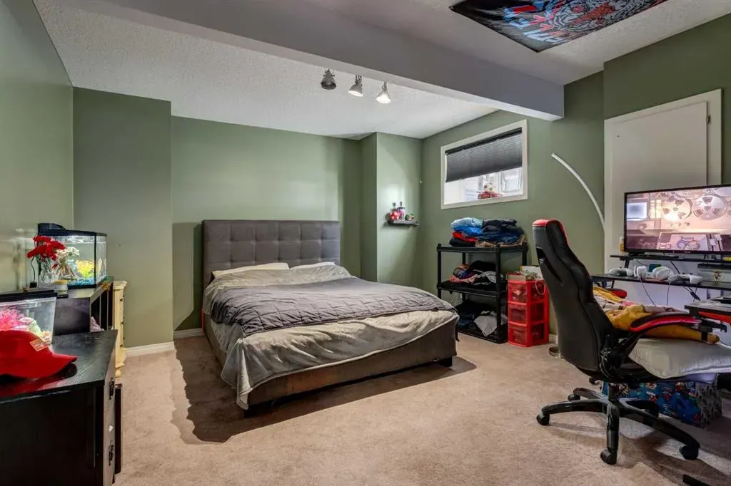 569 Boulder Creek Circle SE