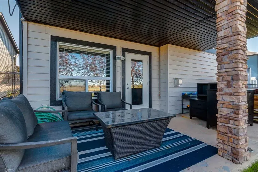 569 Boulder Creek Circle SE