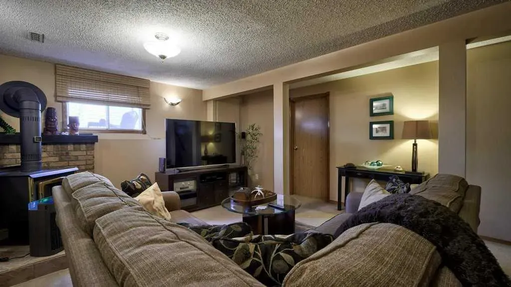 232 Penbrooke Way SE