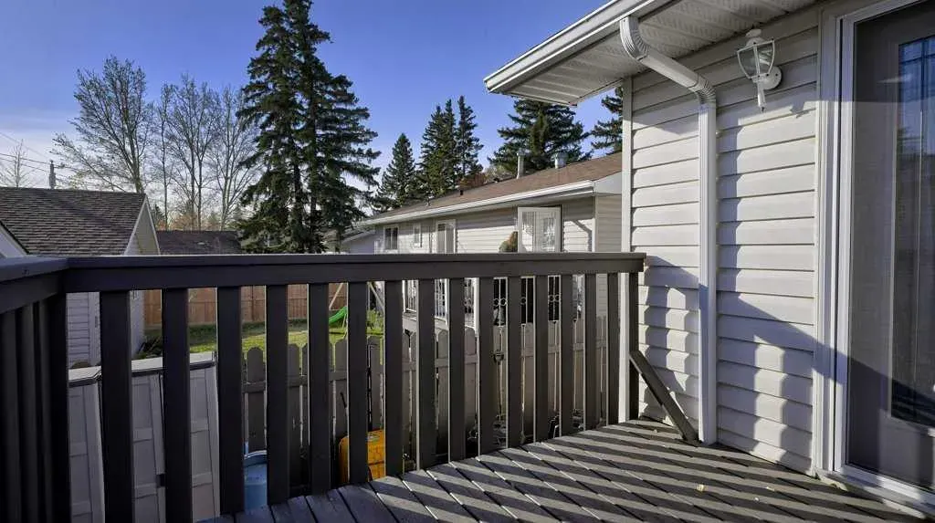 232 Penbrooke Way SE