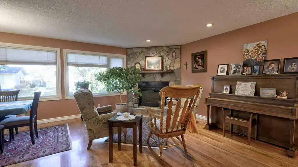 232 Penbrooke Way SE