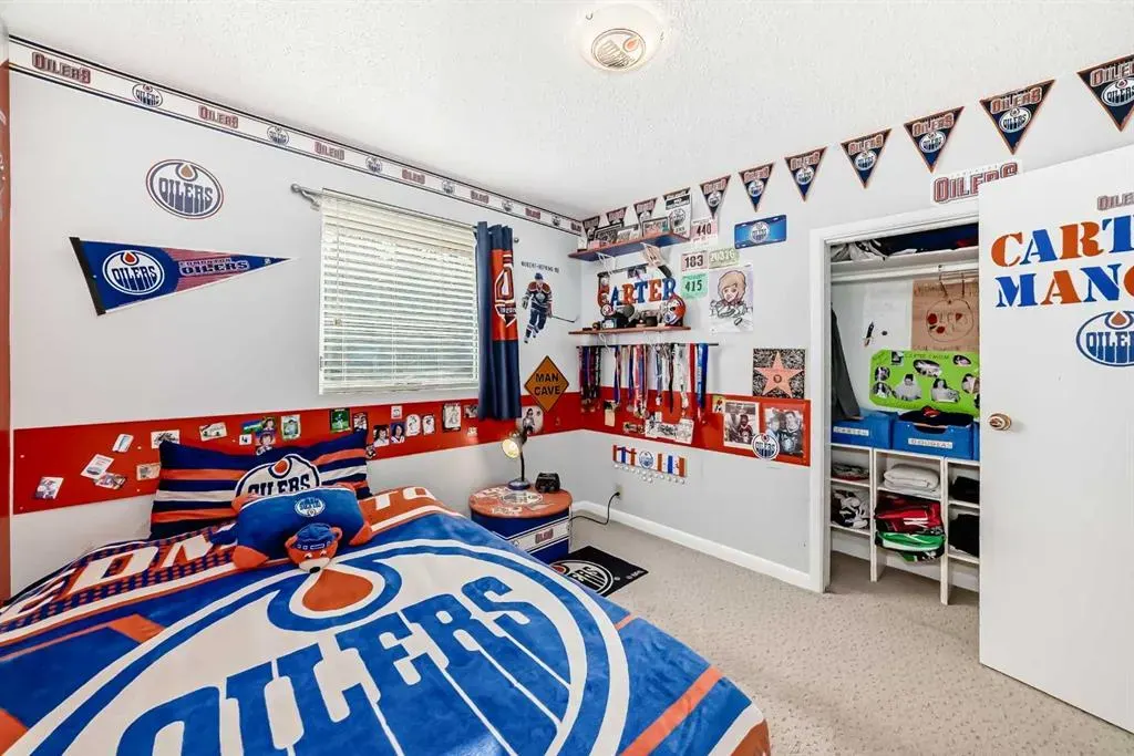 17 College Park Place