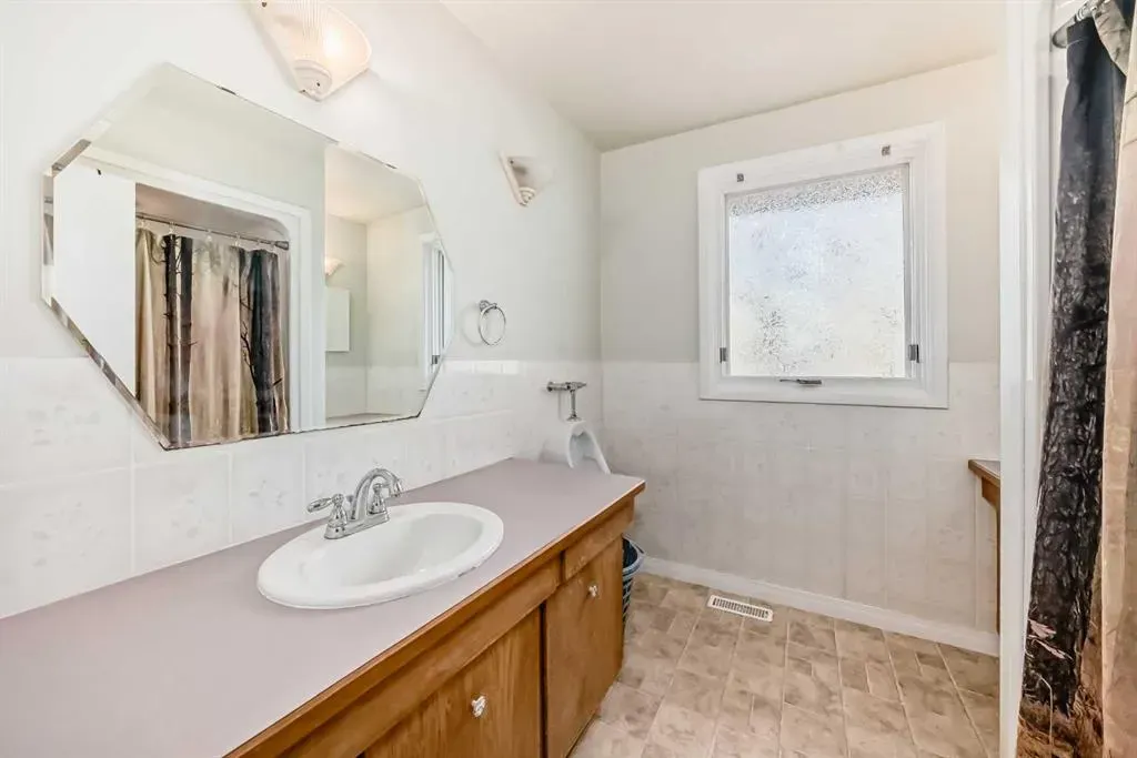 17 College Park Place