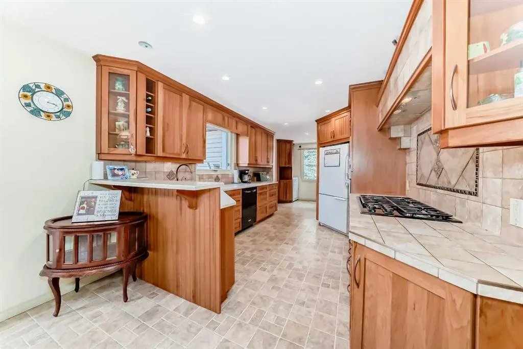 17 College Park Place