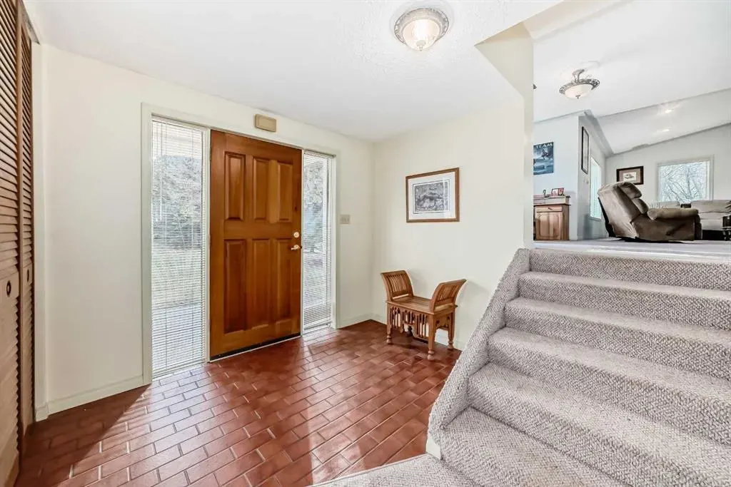 17 College Park Place