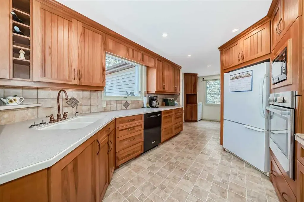 17 College Park Place