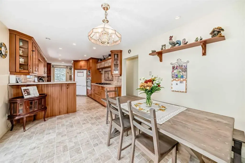 17 College Park Place