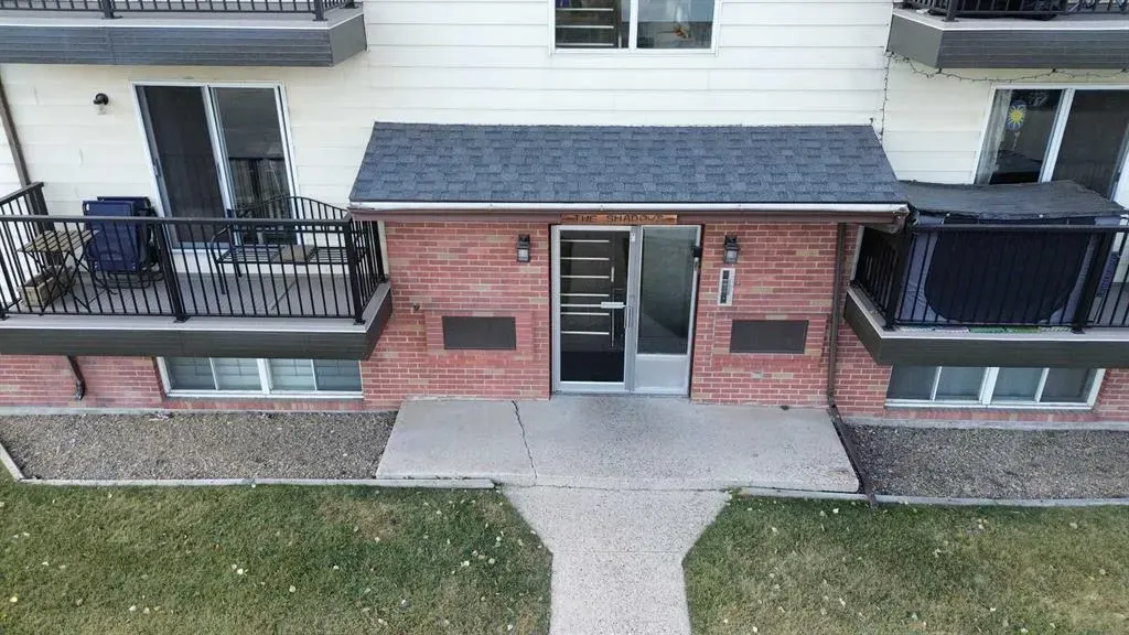 5904 51 Avenue, #101-304