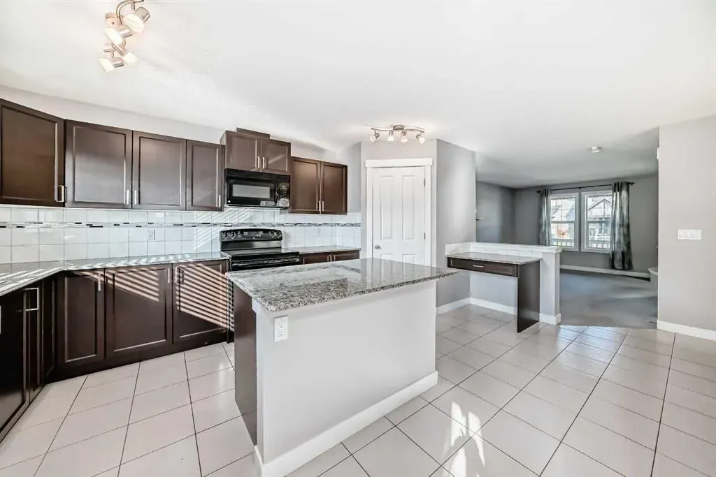 69 Skyview Point Green NE