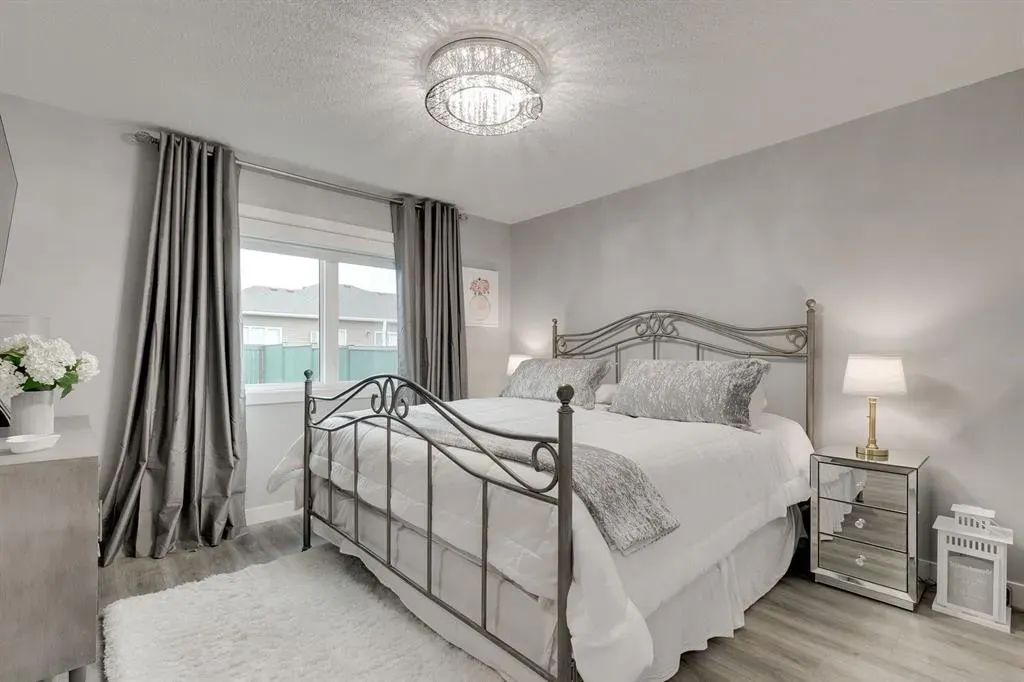 185 Riverwood Crescent