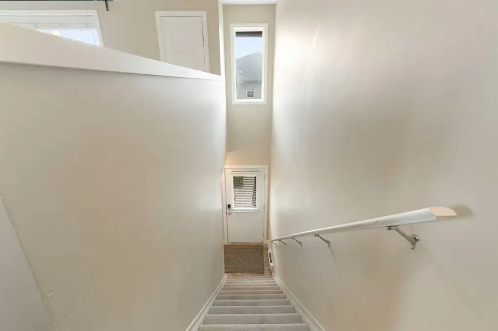 2781 Chinook Winds Drive SW, #3304