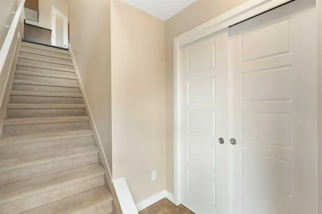 2781 Chinook Winds Drive SW, #3304