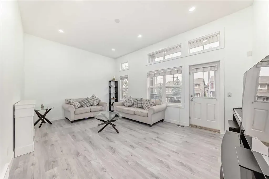 119 Panatella Hill NW