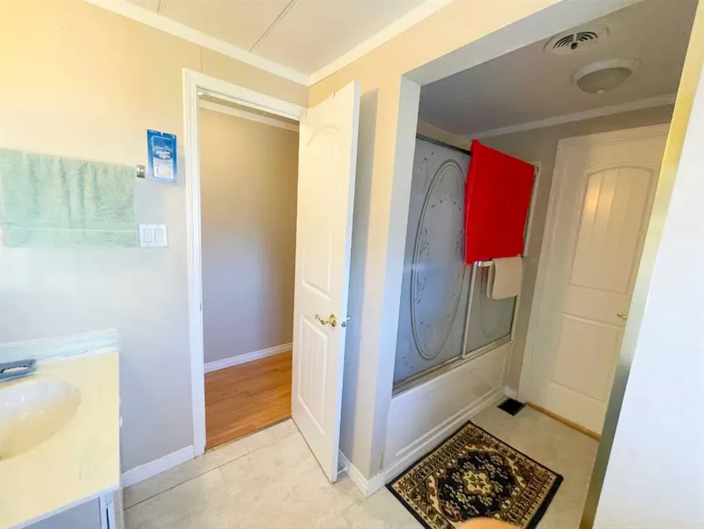 331 Armstrong Street