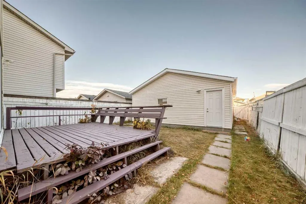 121 Martin Crossing Manor NE