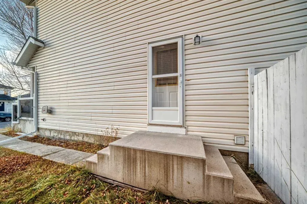 121 Martin Crossing Manor NE