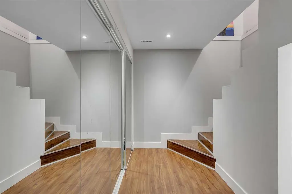 1113 Child Avenue NE