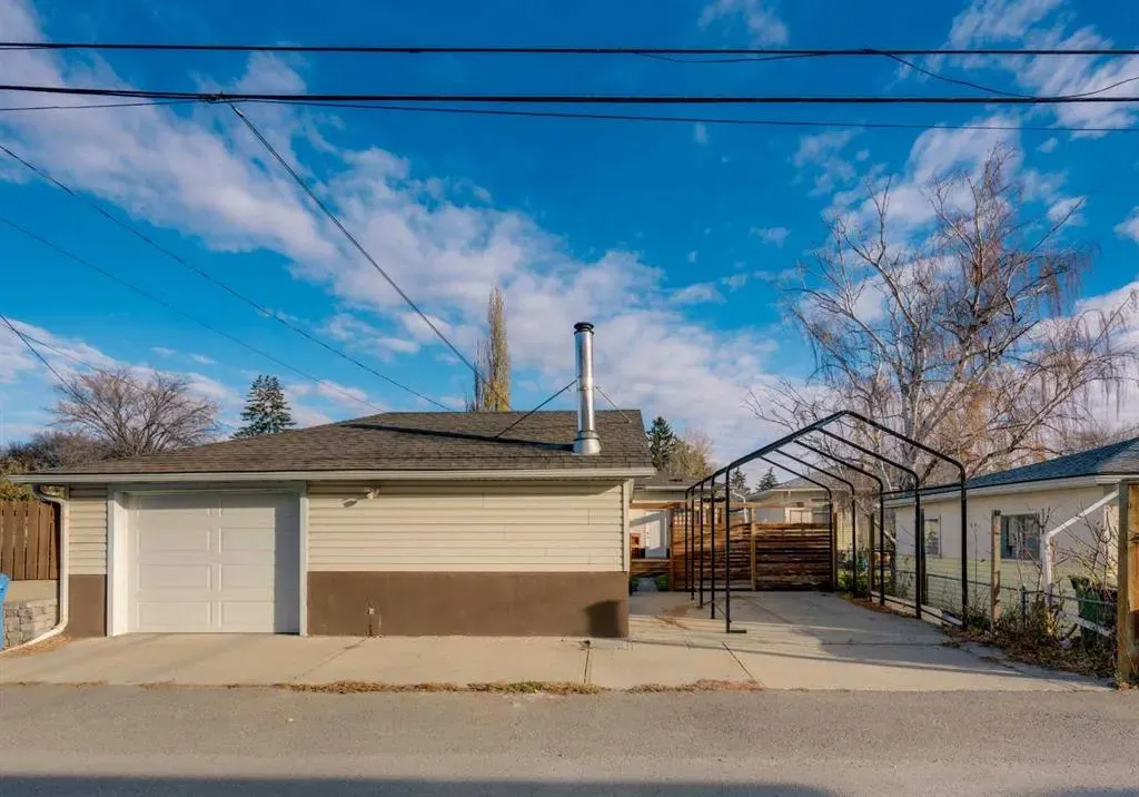 1113 Child Avenue NE