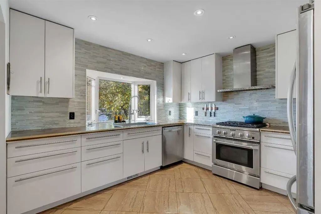 1113 Child Avenue NE