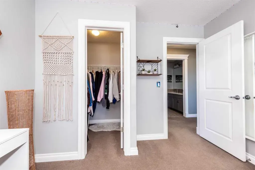 67 Auburn Sound Manor SE