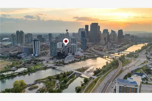 550 Riverfront Avenue SE, #1503