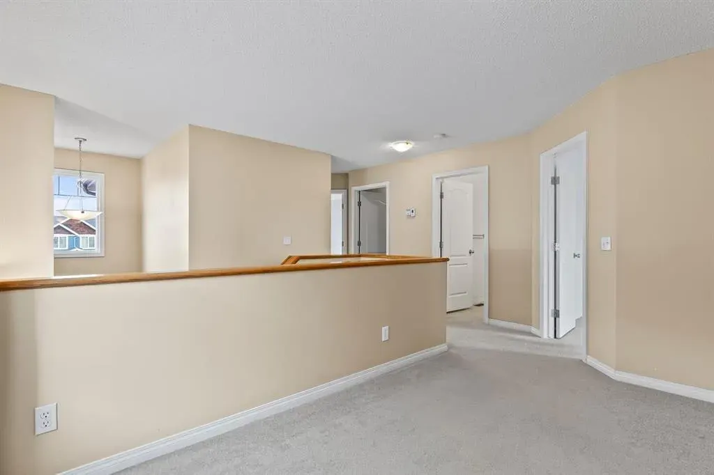 1043 Copperfield Boulevard SE