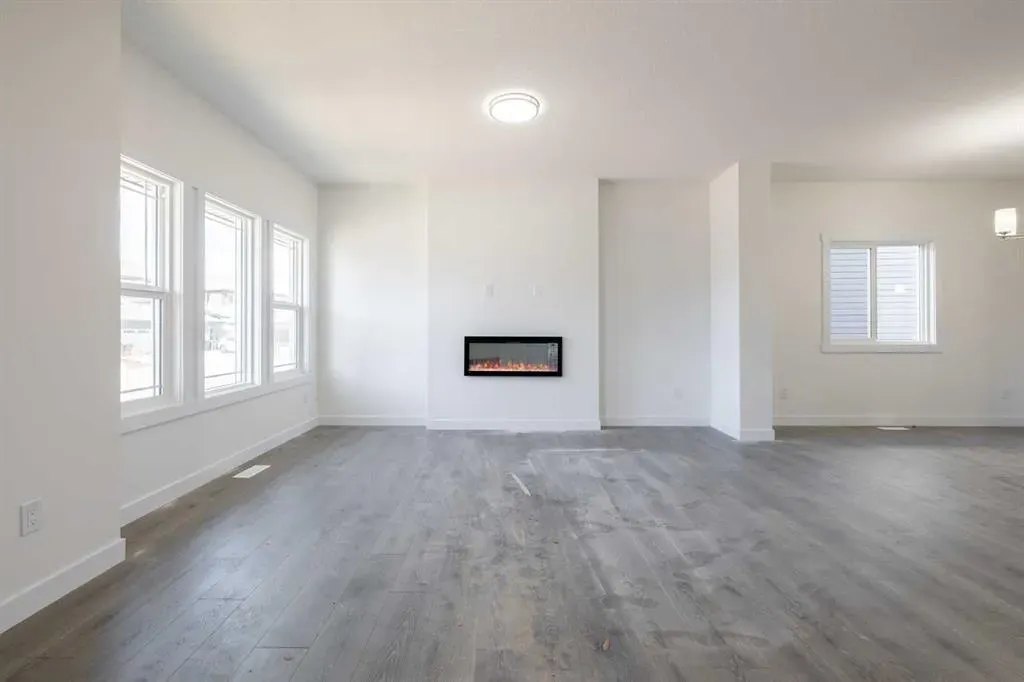 11 Creekstone Walk SW