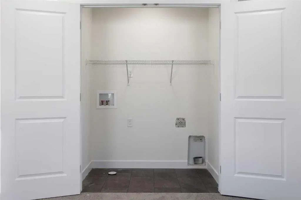 11 Creekstone Walk SW