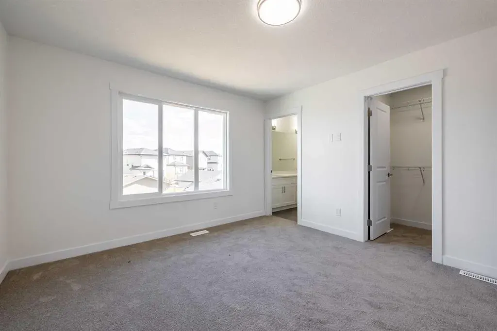 11 Creekstone Walk SW