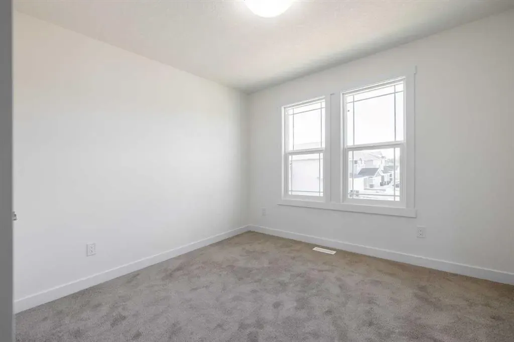 11 Creekstone Walk SW