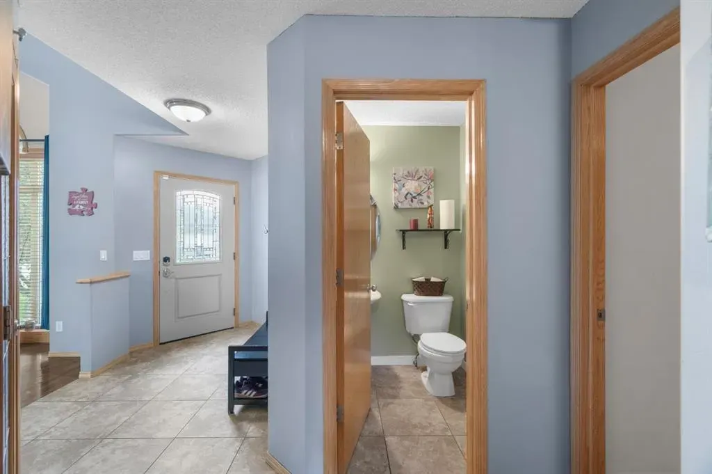 168 Fairways Drive NW