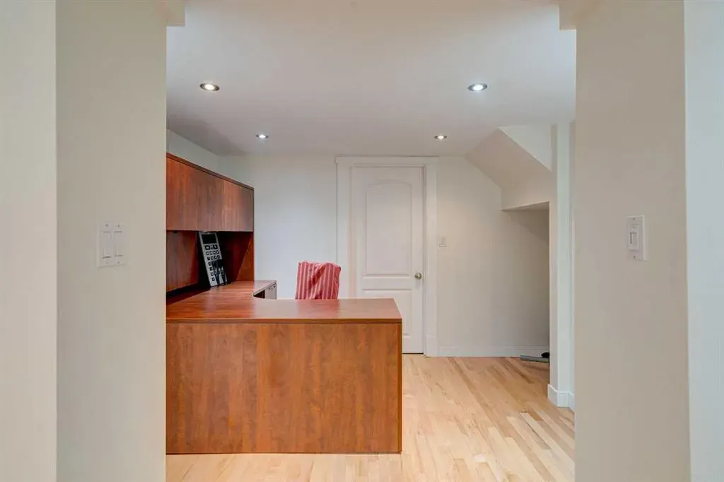 108 Tuscany Estates Close NW