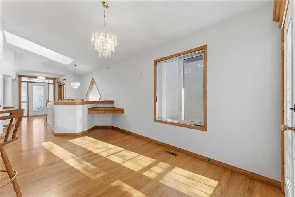 69 Scimitar Point NW