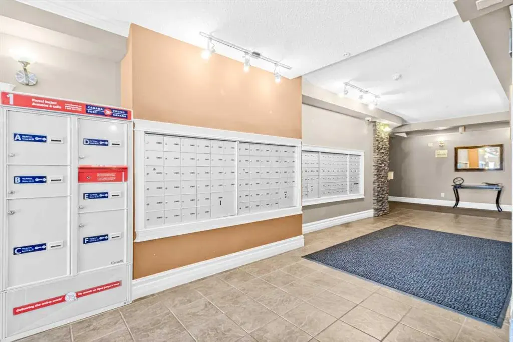 369 Rocky Vista Park NW, #109