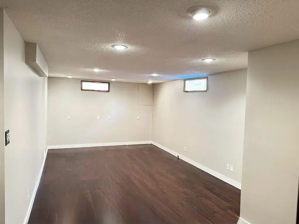 468 Cantrell Drive SW