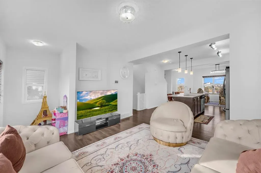 533 Savanna Boulevard NE