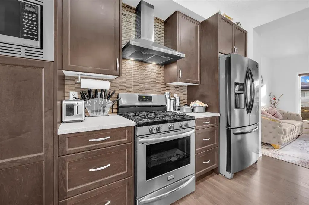 533 Savanna Boulevard NE