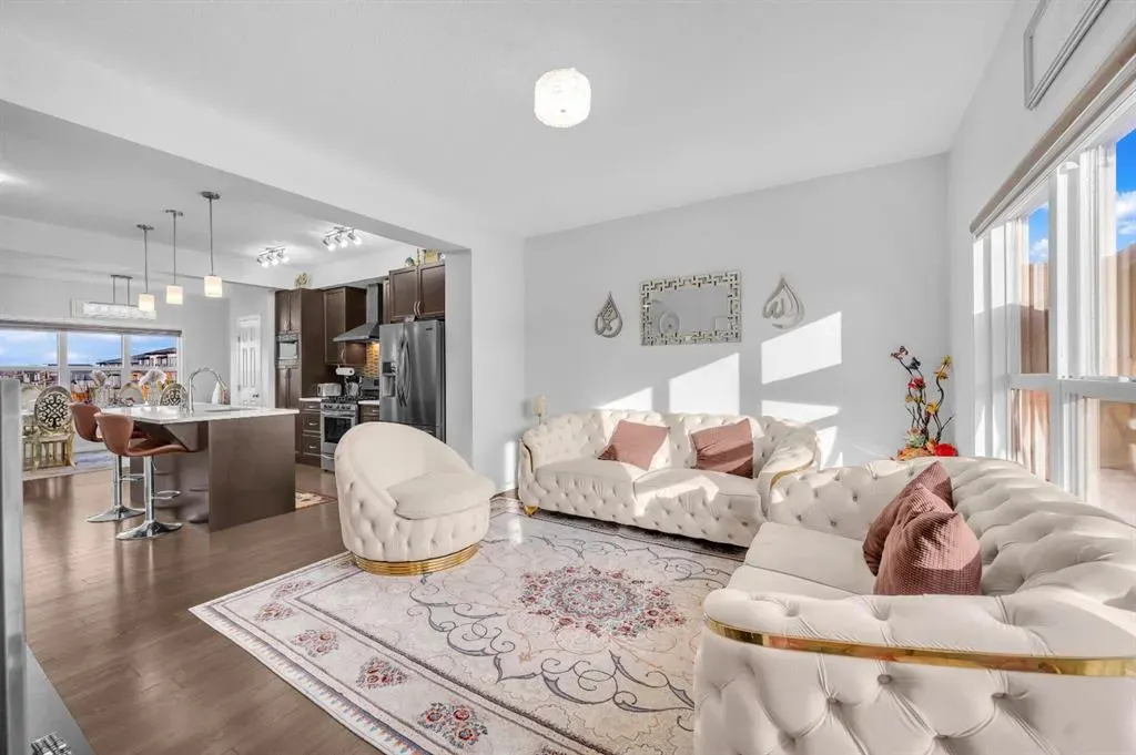 533 Savanna Boulevard NE