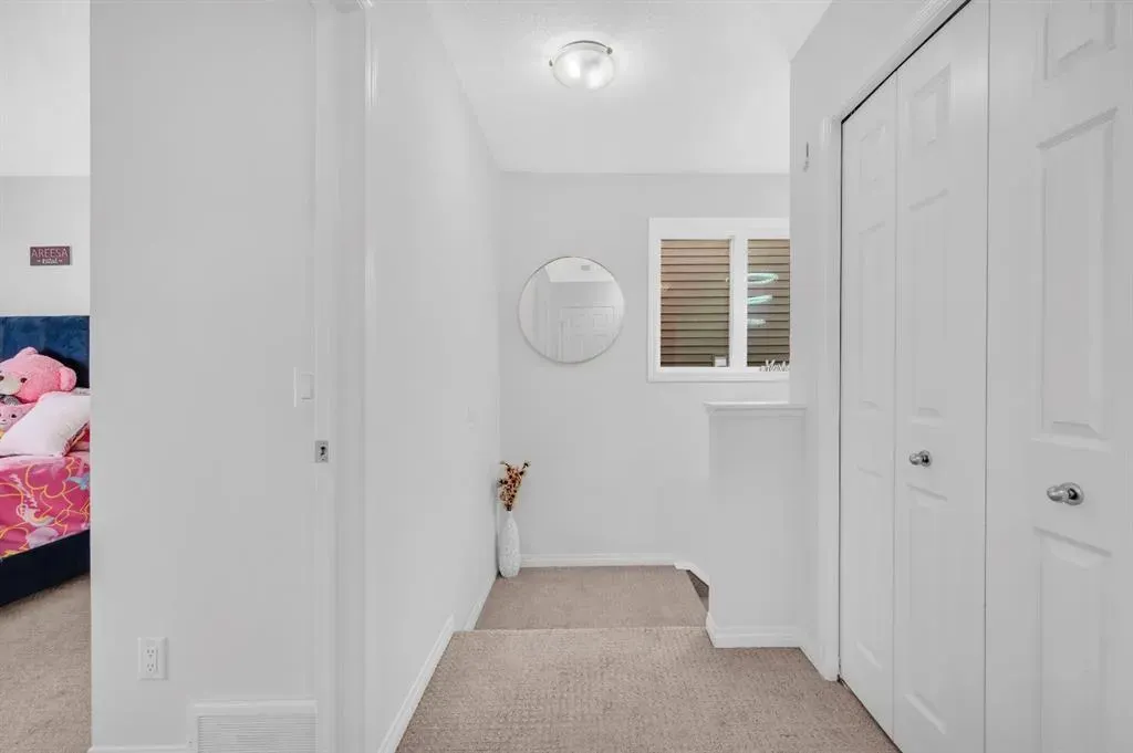 533 Savanna Boulevard NE