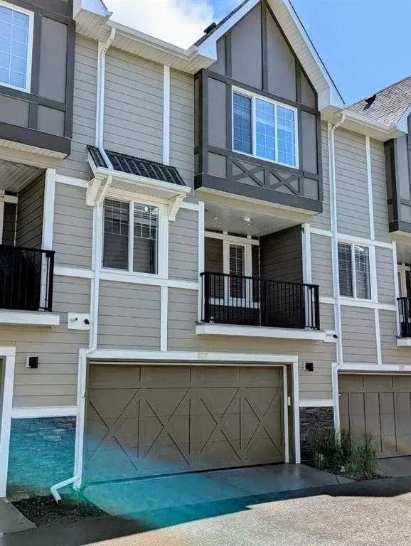 607 Nolanlake Villas NW