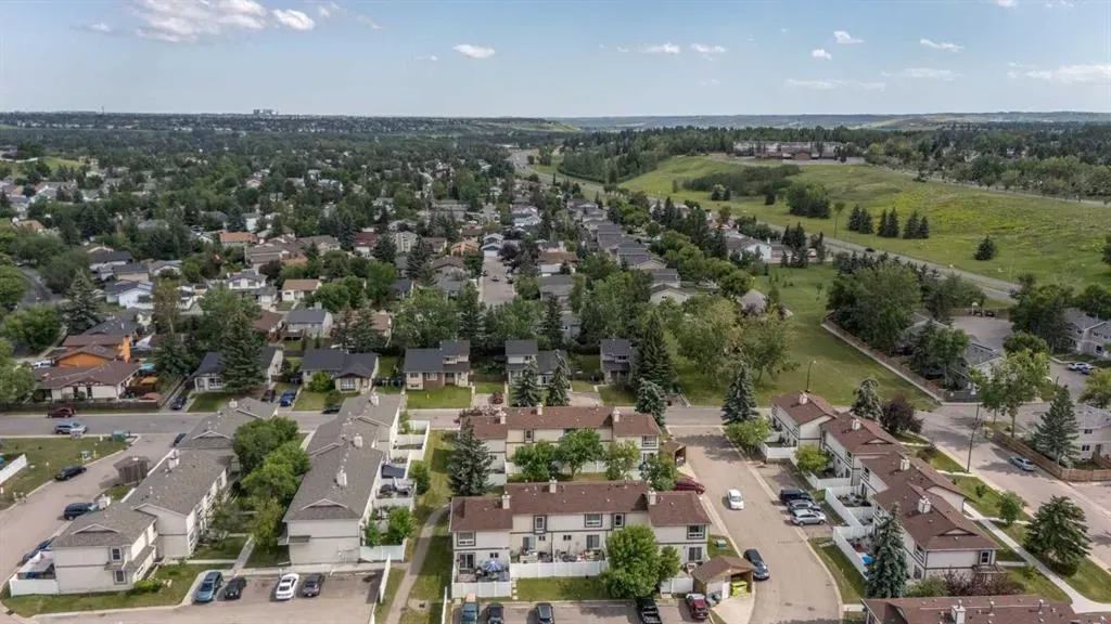 105 Deer Ridge Lane SE