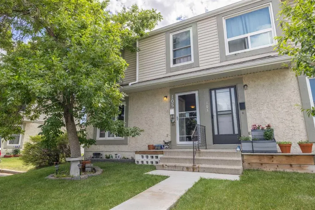 105 Deer Ridge Lane SE