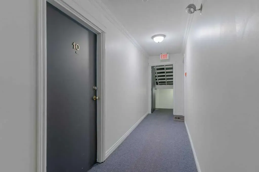 210 25 Avenue SW, #10