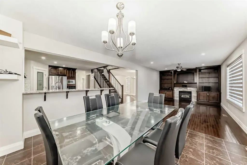 40 Martha's Meadow Place NE