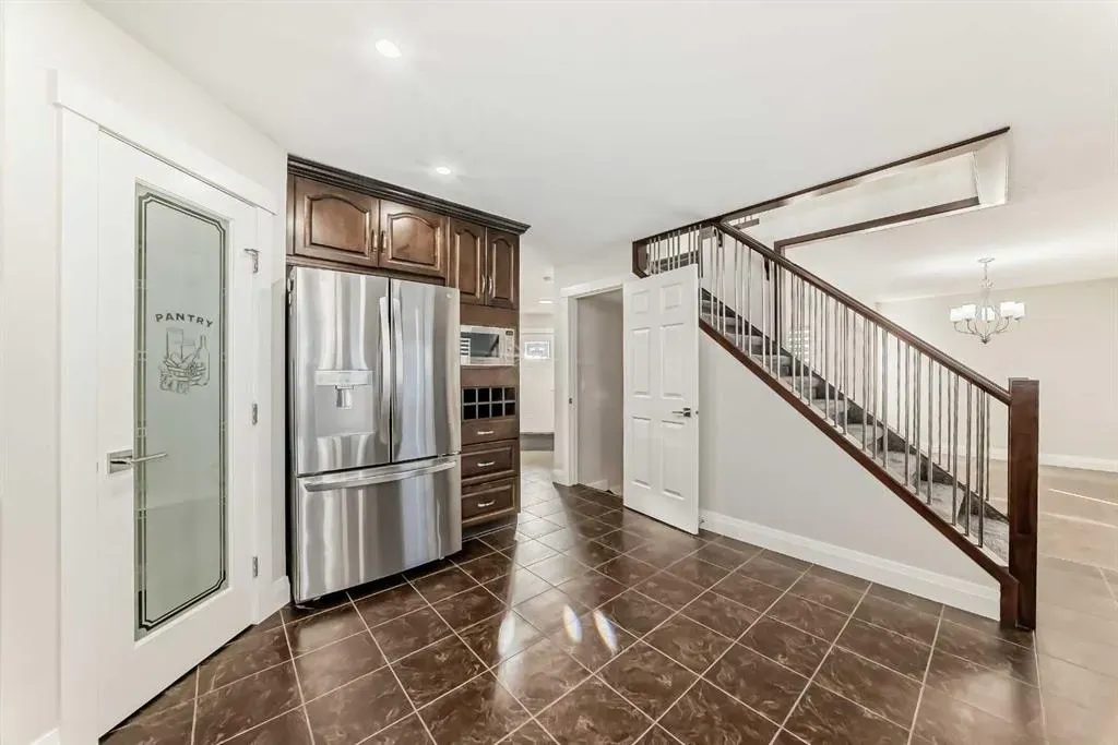 40 Martha's Meadow Place NE