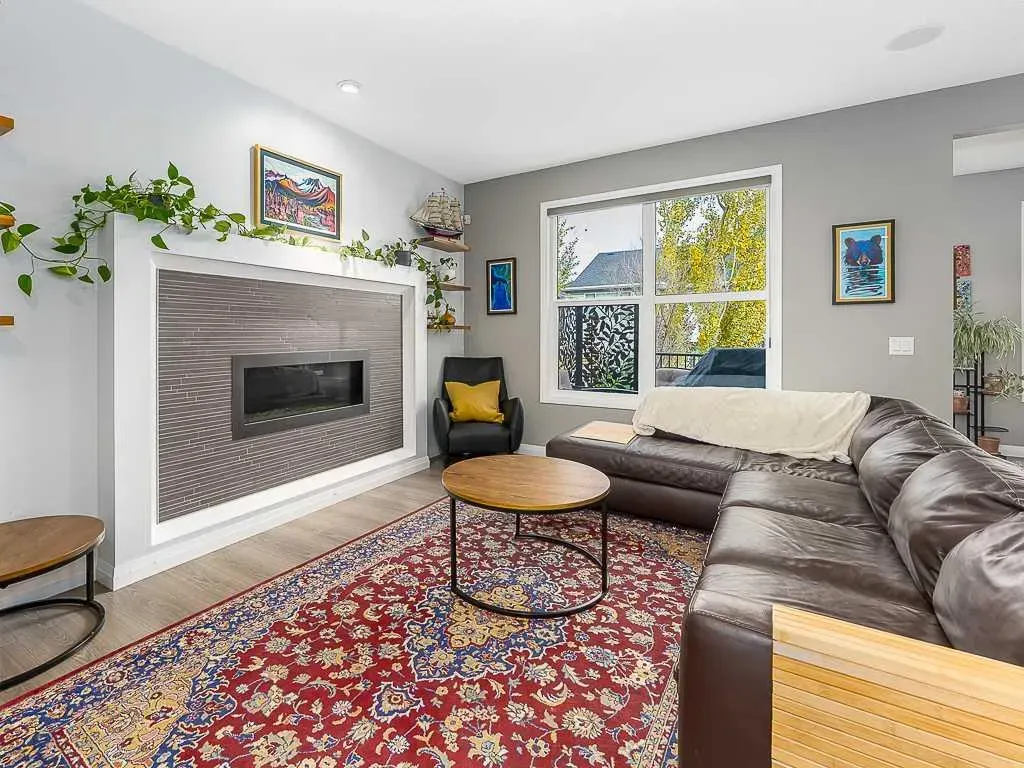 256 Auburn Springs Close SE