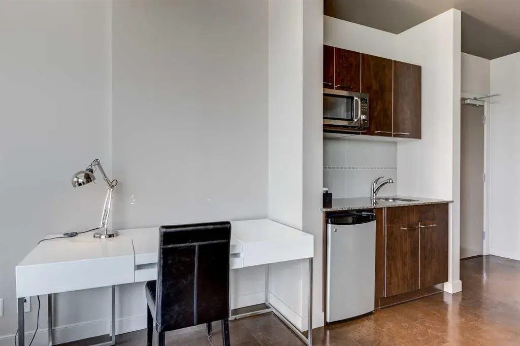 220 12 Avenue SE, #501