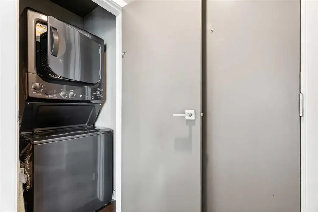 220 12 Avenue SE, #501