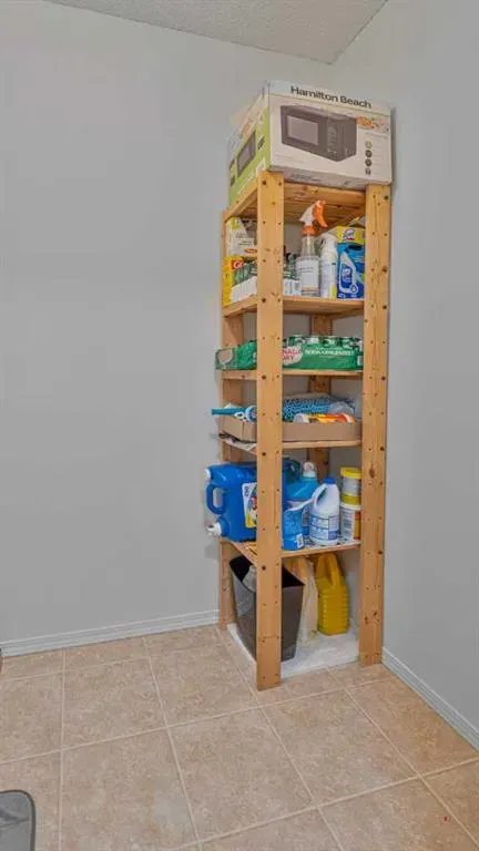 17 Country Village Bay NE, #105