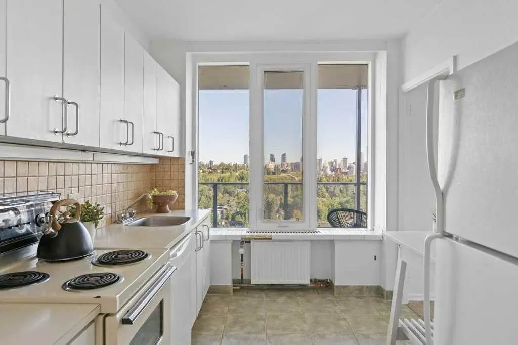 3204 Rideau Place SW, #708